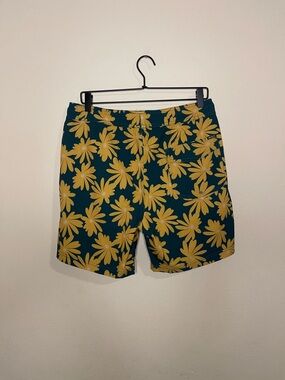 RVCA Westley Trunk Green Yellow Daisy Graphics